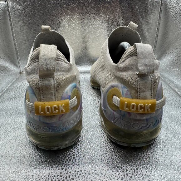 Size‎ 10 Nike Air Vapormax Flyknit Summit White Mens Running Shoes CJ6740-100 - Picture 7 of 9